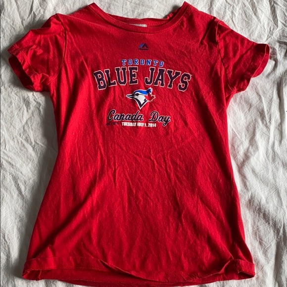 Red T-shirt - Picture 1 of 2